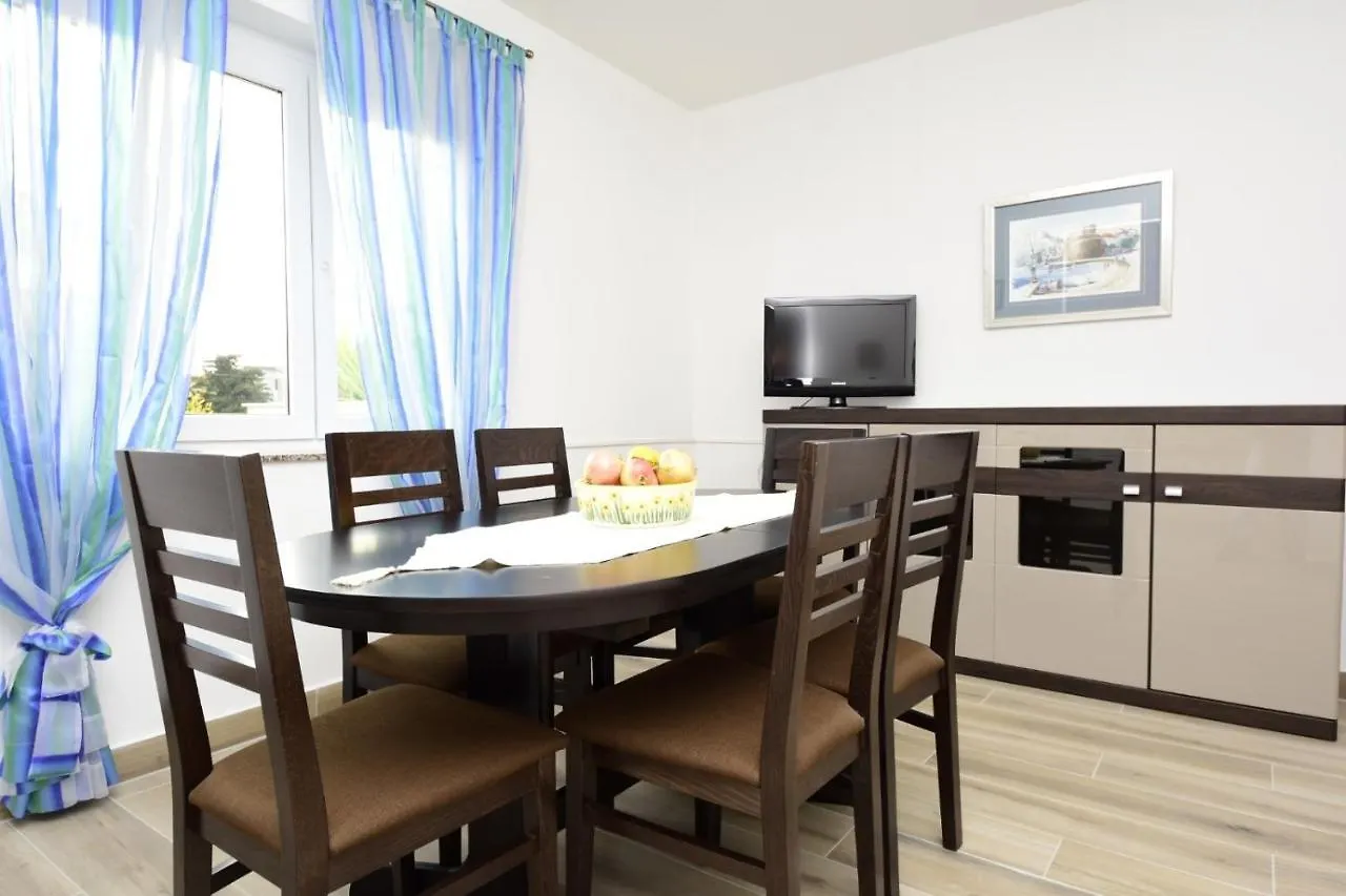 Apartments With A Parking Space Biograd Na Moru, Biograd - 5833